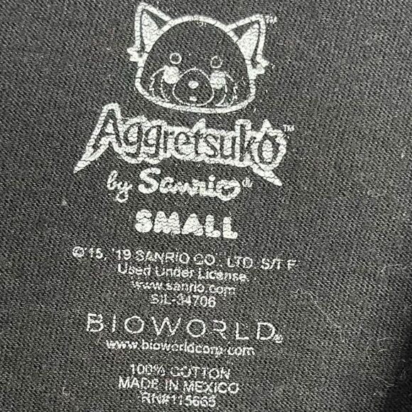 Aggretsuko Sanrio Hot Topic Graphic Print T-Shirt Unisex Small Black Anime Rage - Picture 6 of 6